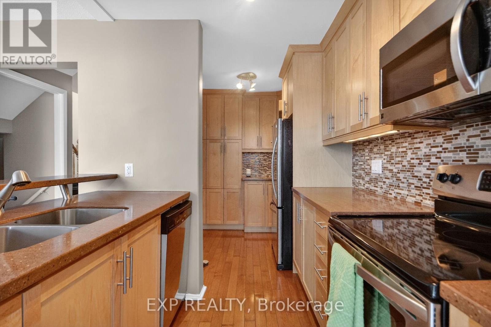 43 Hummingbird Crescent