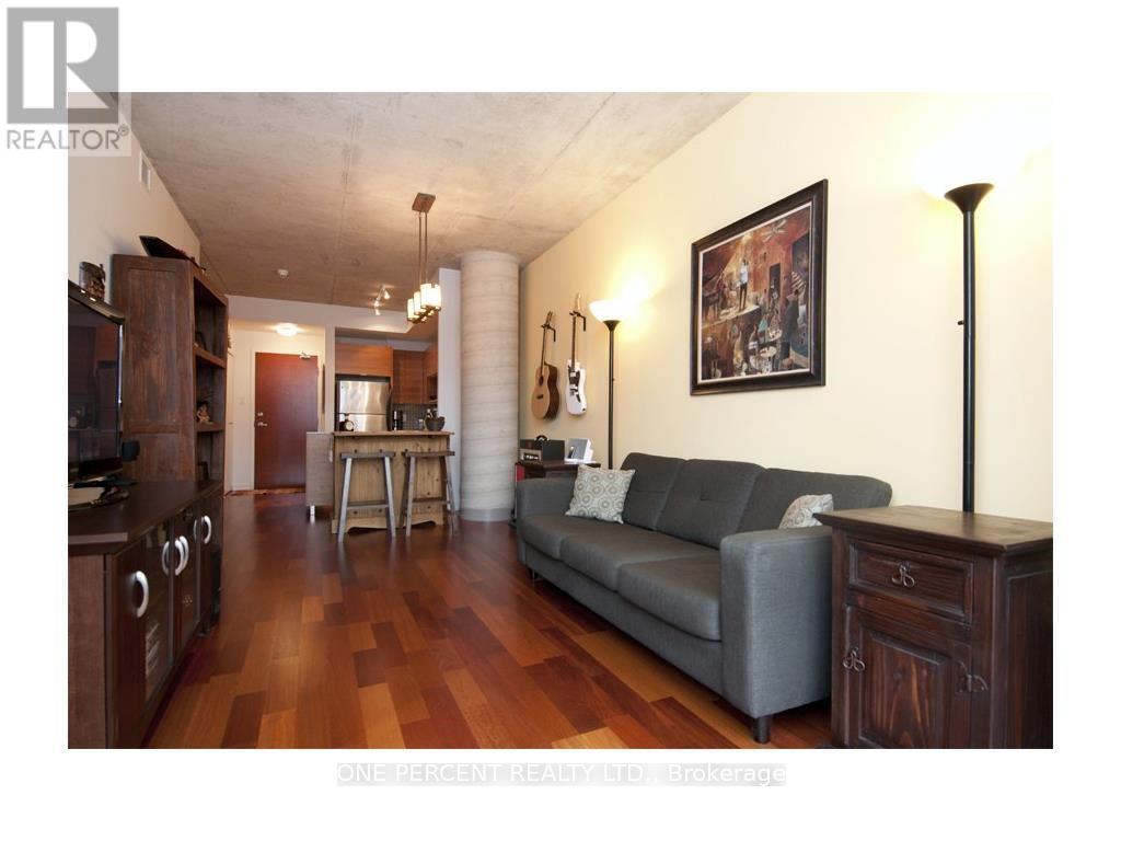 1208 - 324 Laurier Avenue W