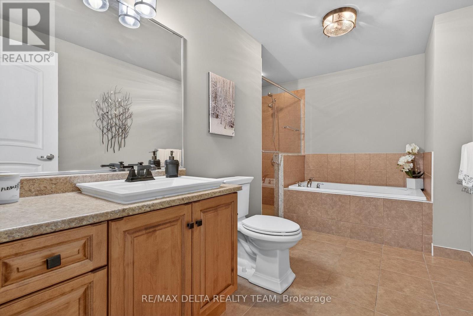 505 - 100 Inlet Private