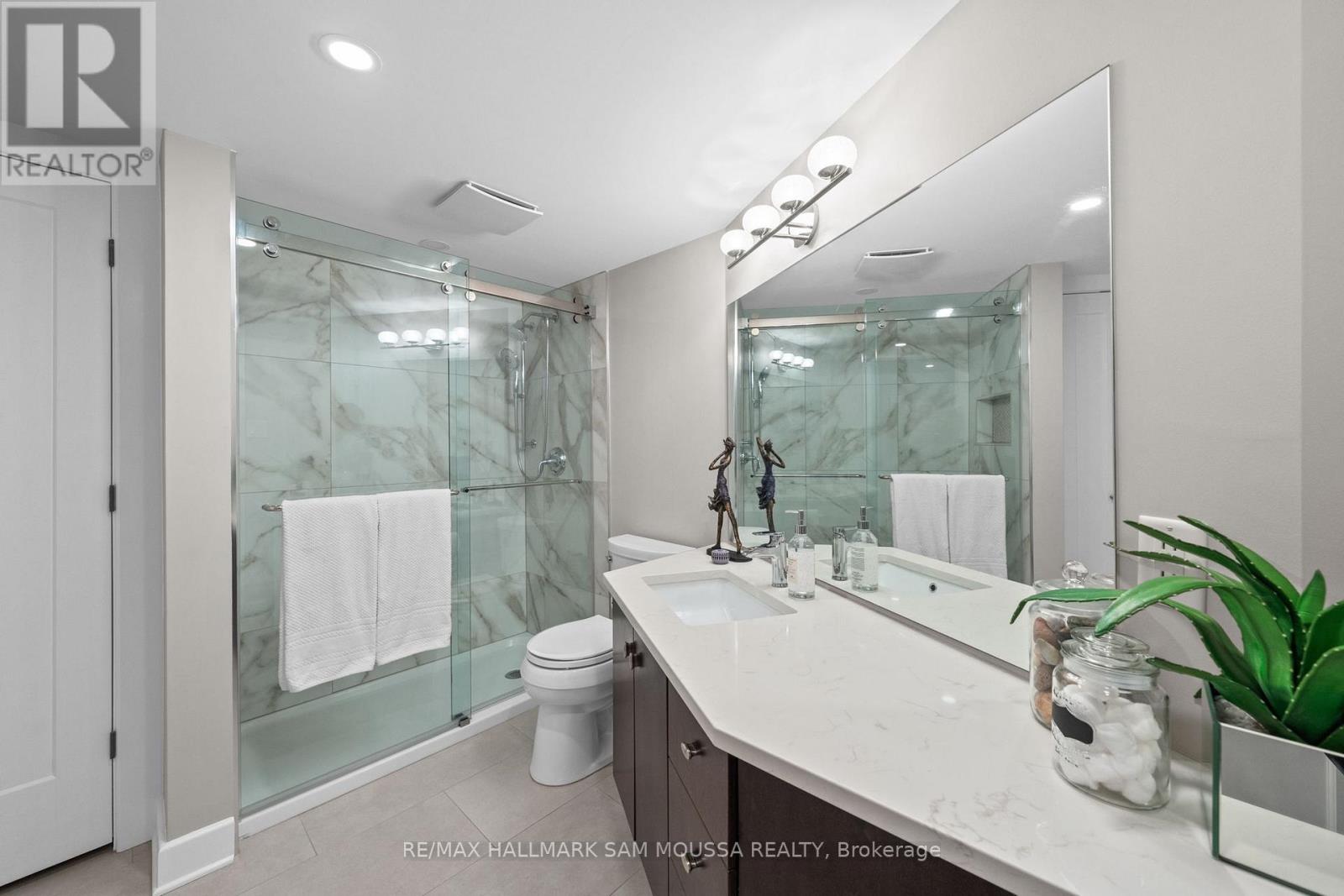 25 Marsh Sparrow Private