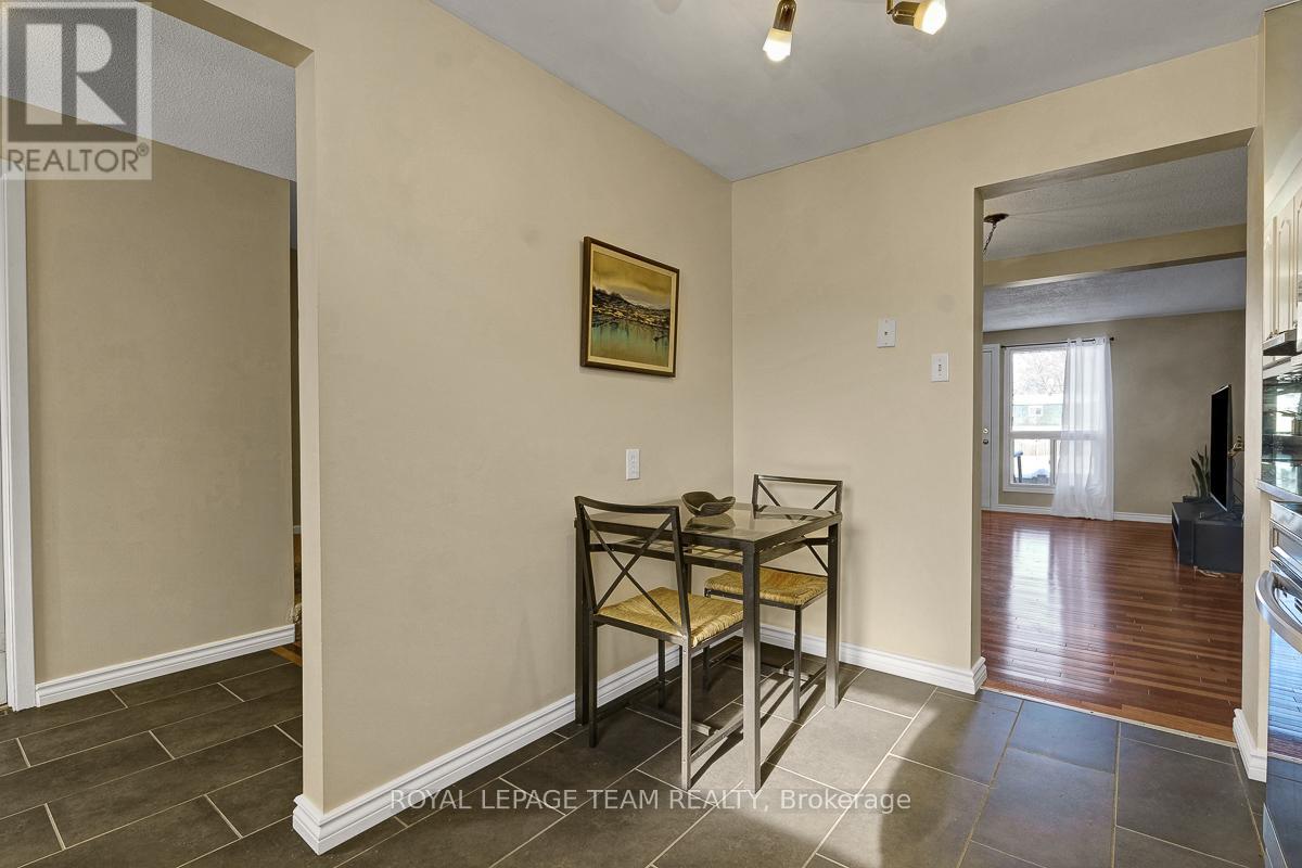 35 - 2027 Stonehenge Crescent