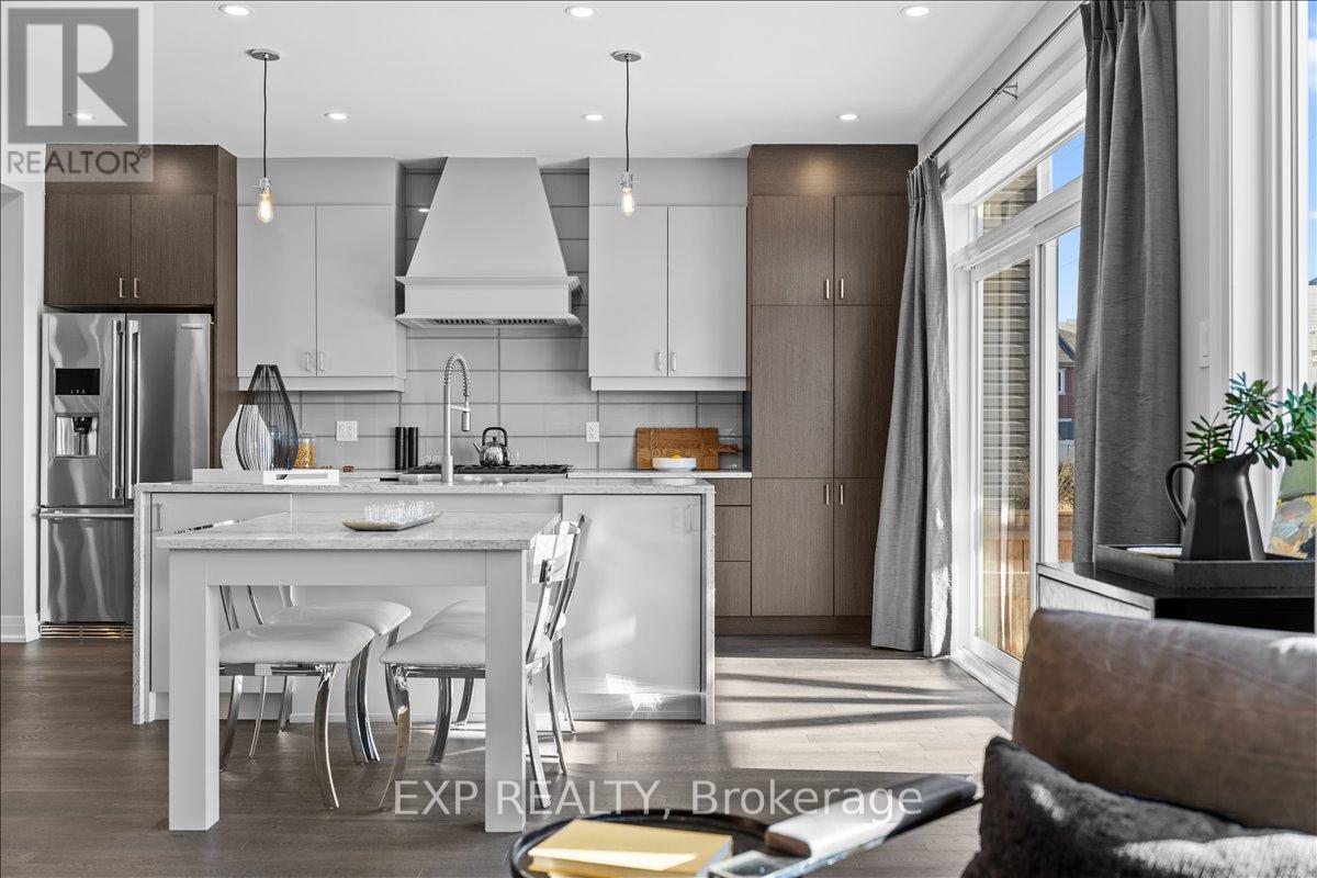 1036 De Pencier Drive