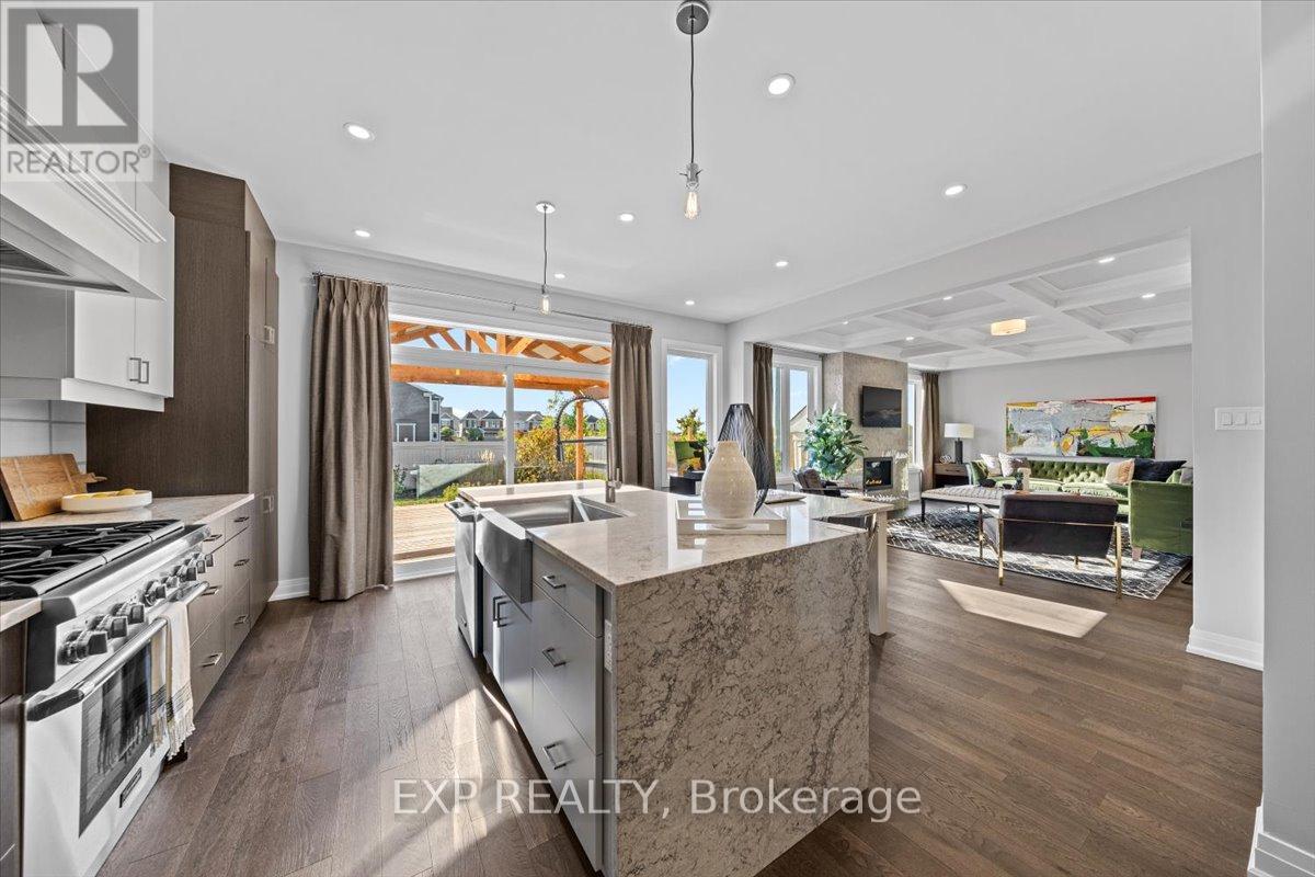 1036 De Pencier Drive