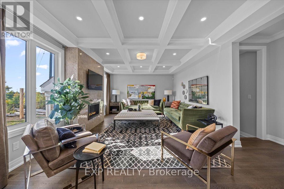 1036 De Pencier Drive