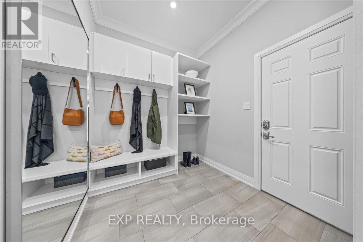 1036 De Pencier Drive