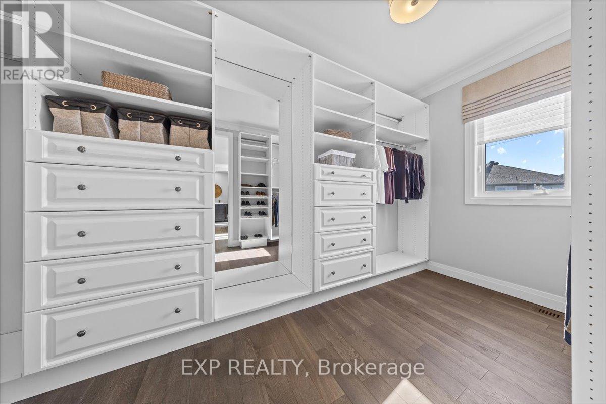 1036 De Pencier Drive