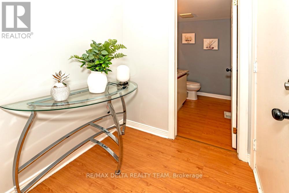 137 Bridlewood Drive S