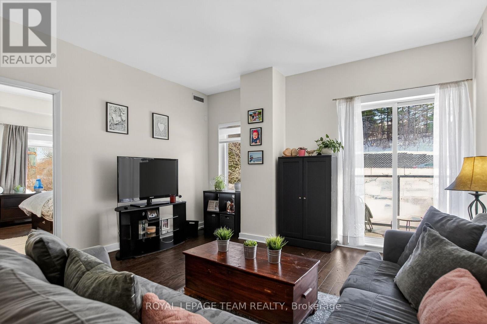 204 - 310 Centrum Boulevard