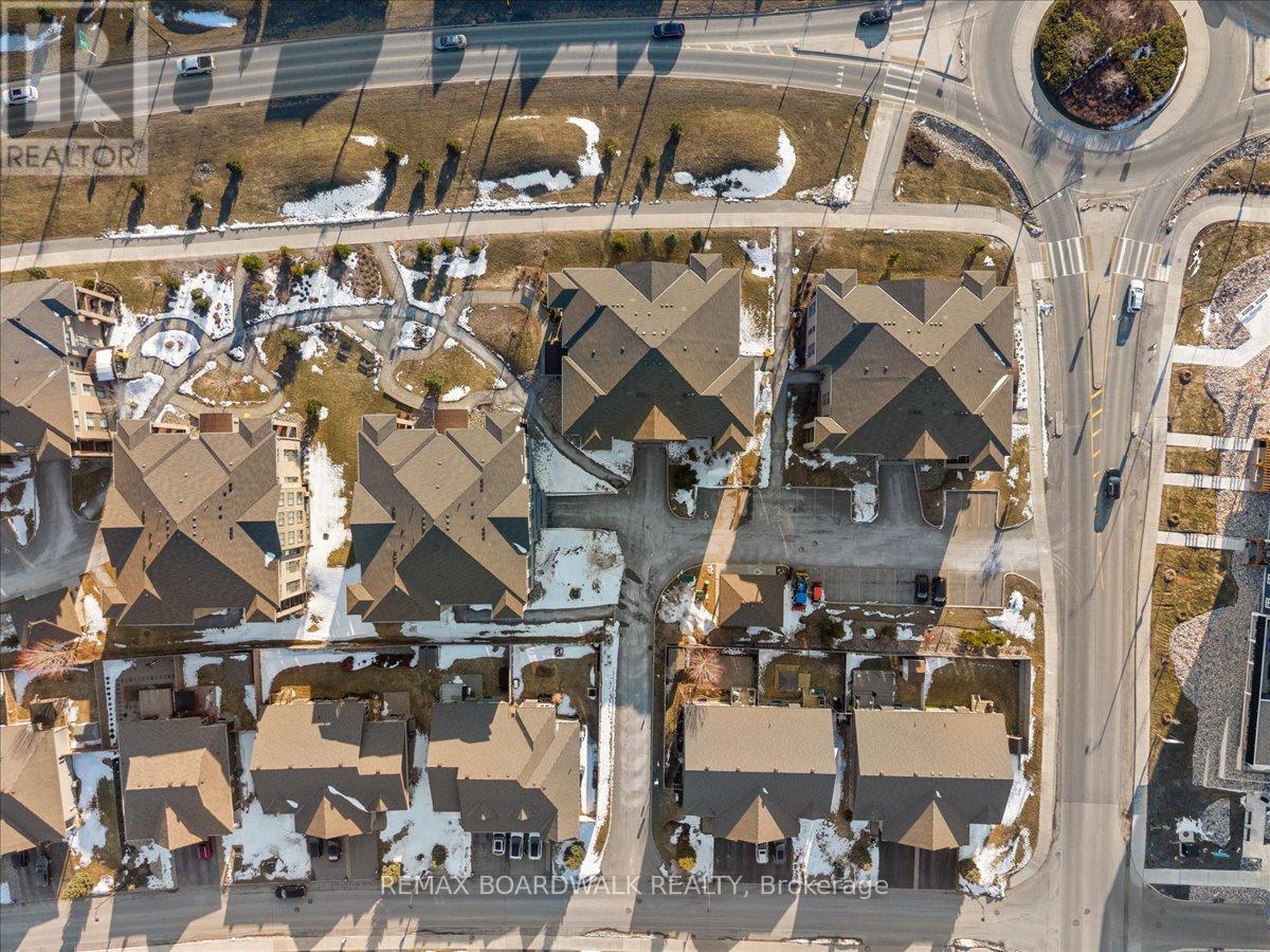 B102 - 210 Janka Private