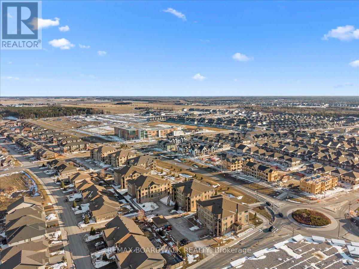 B102 - 210 Janka Private