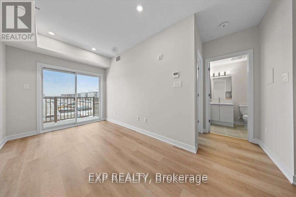 208 - 2376 Tenth Line Road