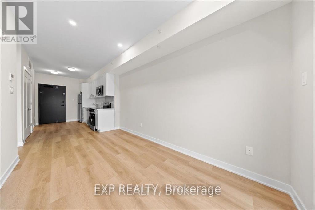 208 - 2376 Tenth Line Road