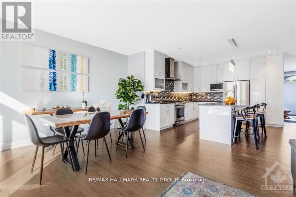 250 Richardson Avenue