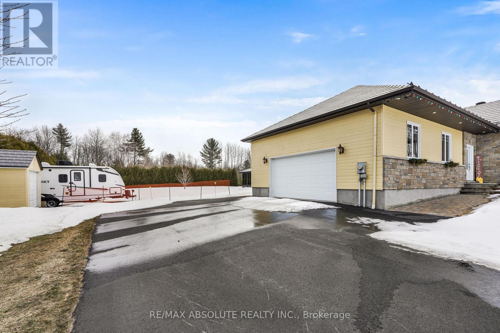 2655 Charbonneau Road