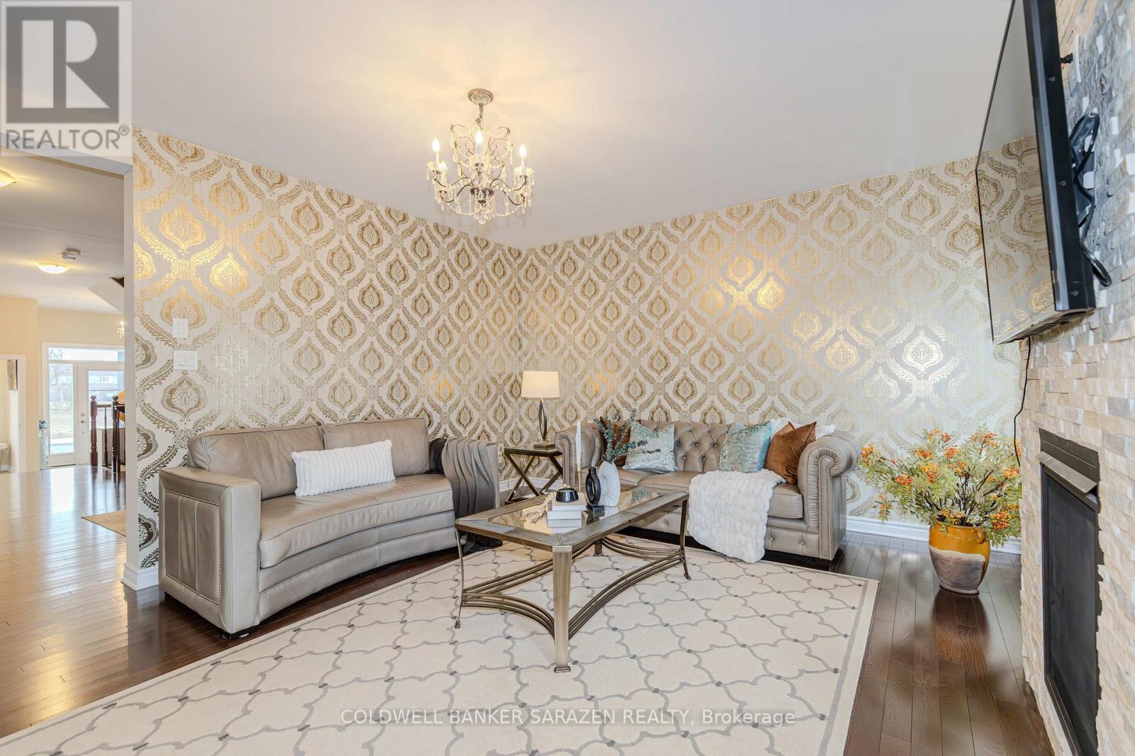 942 Guinness Crescent