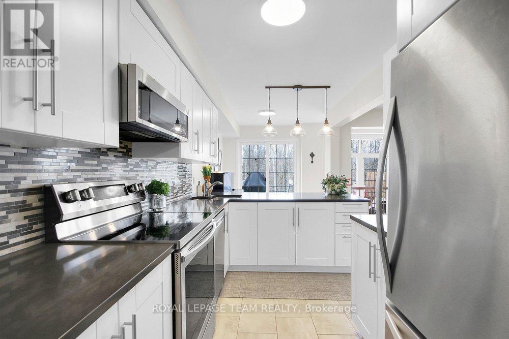 19 Fieldberry Private