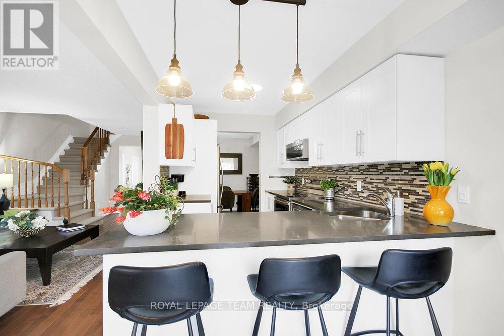 19 Fieldberry Private