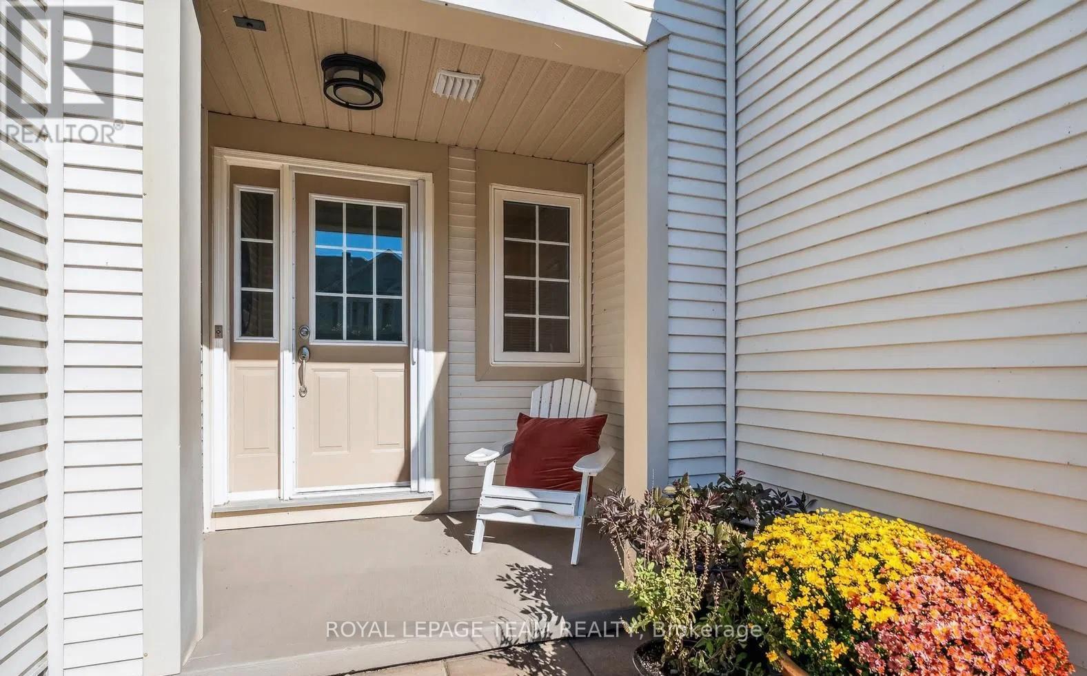 19 Fieldberry Private