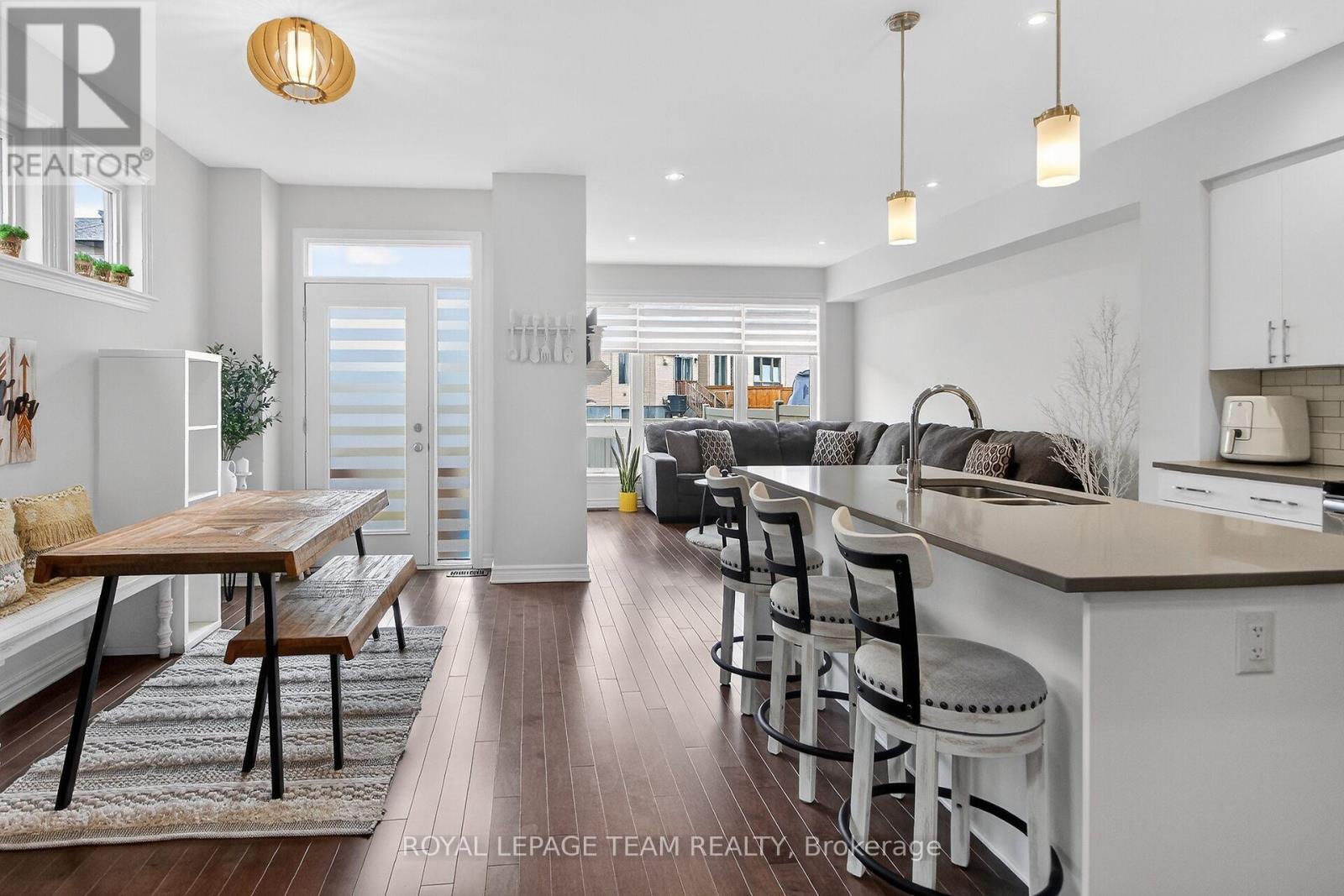 545 Borbridge Avenue