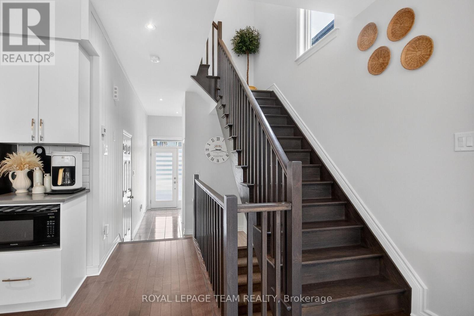 545 Borbridge Avenue