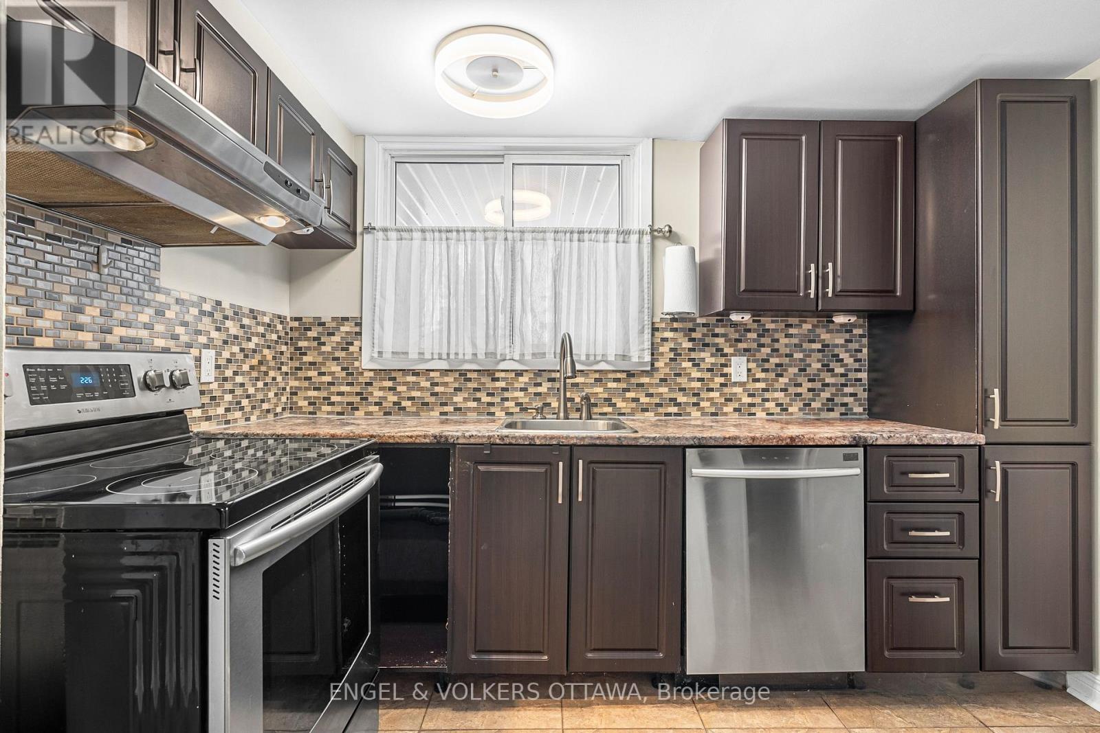 109 - 6532 Bilberry Drive