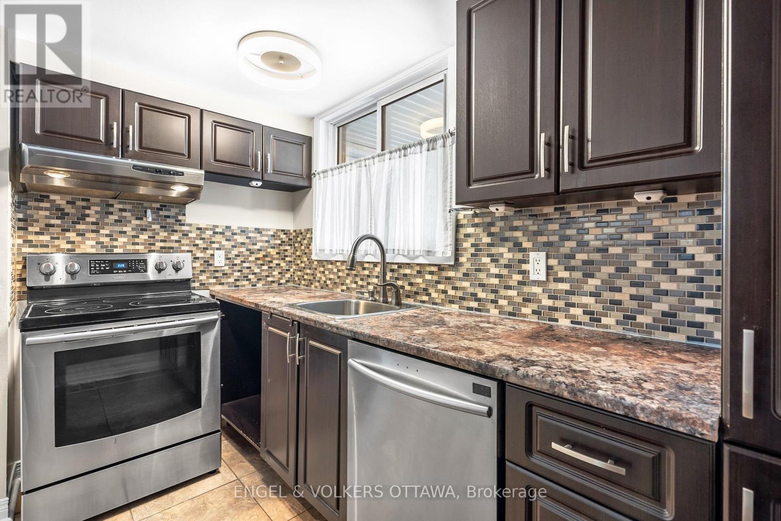 109 - 6532 Bilberry Drive