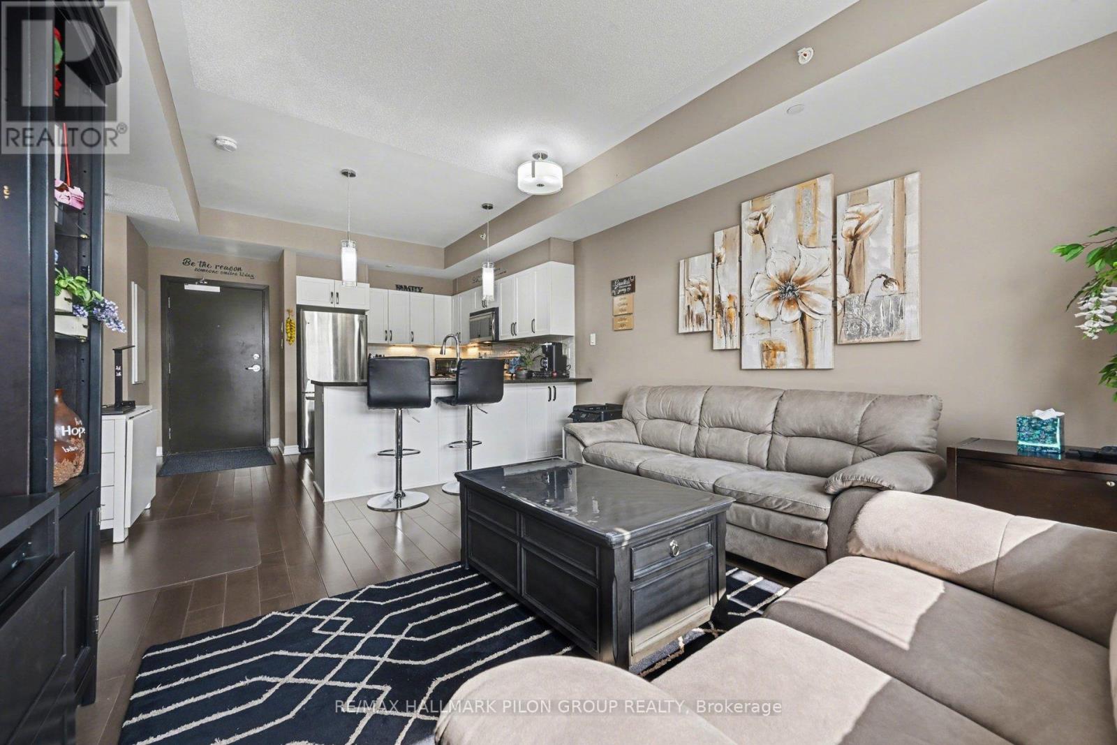 403 - 230 Titanium Private