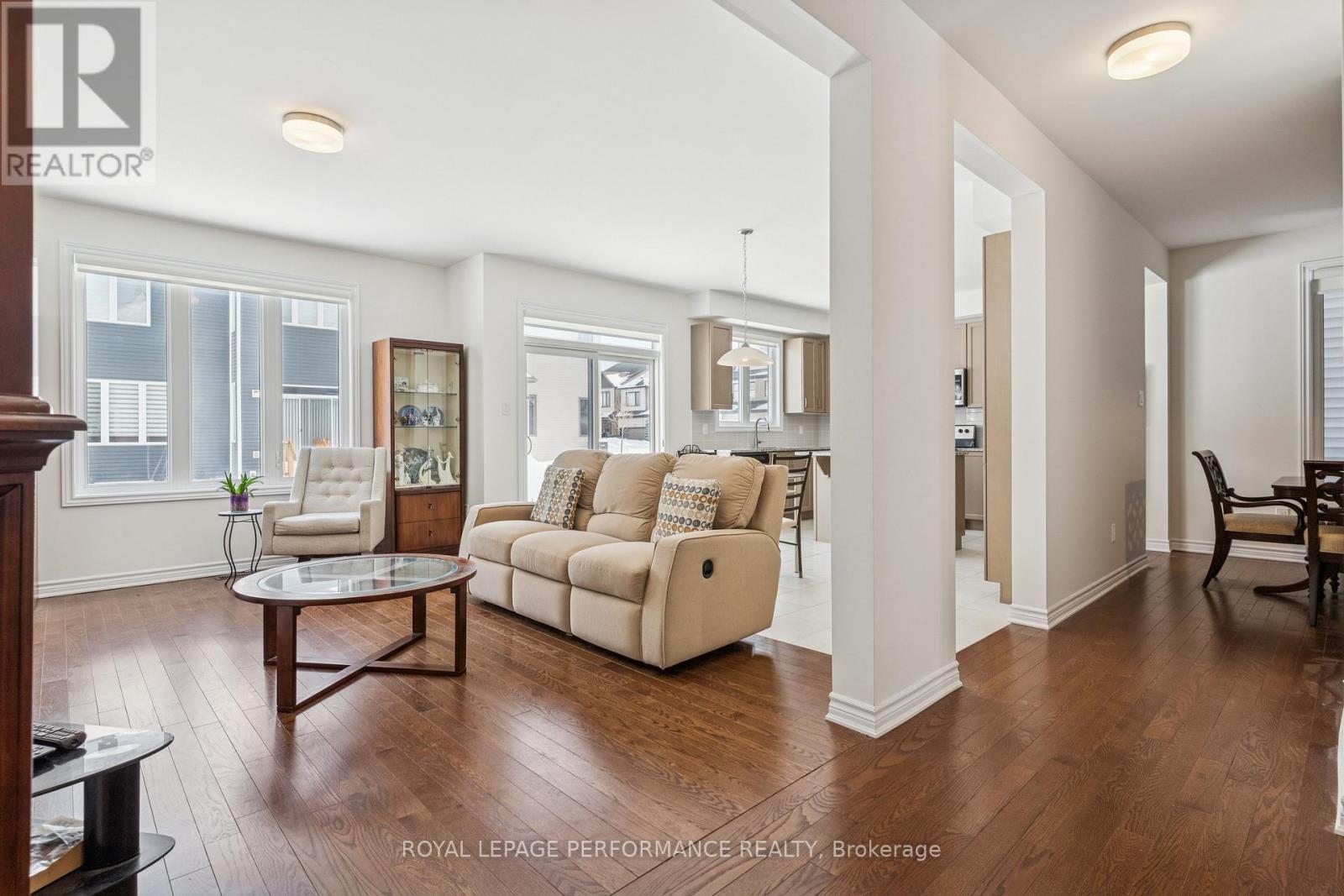 845 Snap Hook Crescent