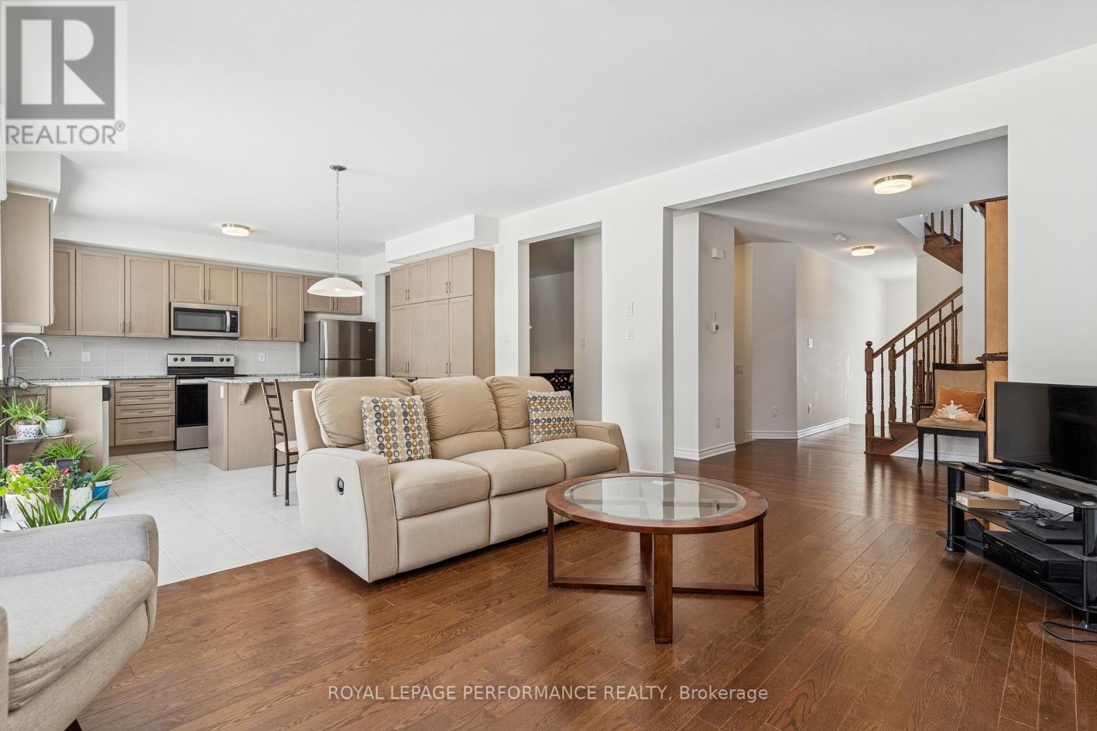 845 Snap Hook Crescent