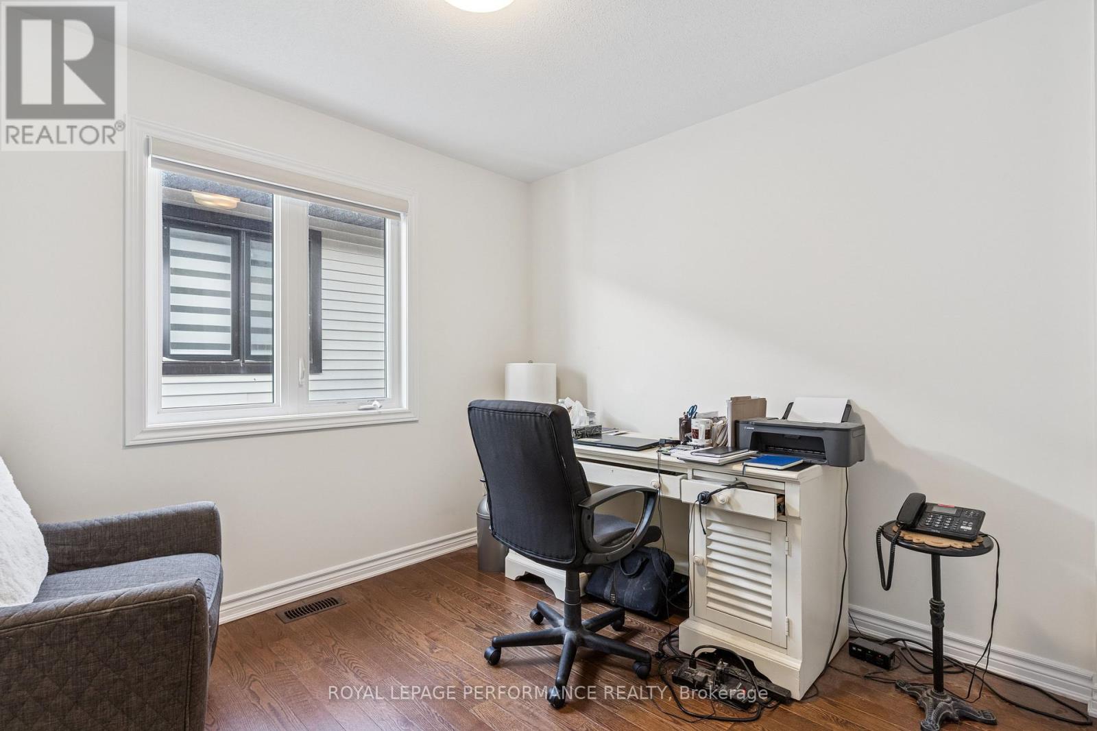 845 Snap Hook Crescent