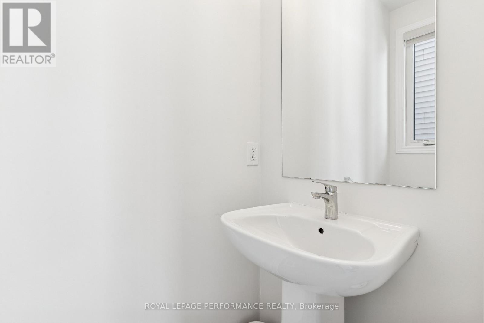 845 Snap Hook Crescent