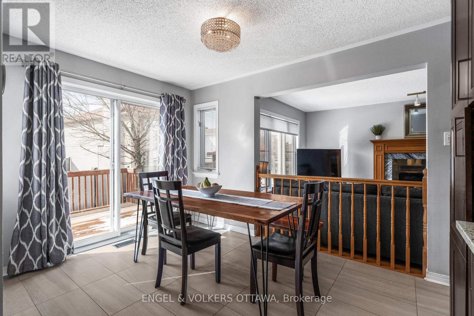 17 Hunterswood Crescent