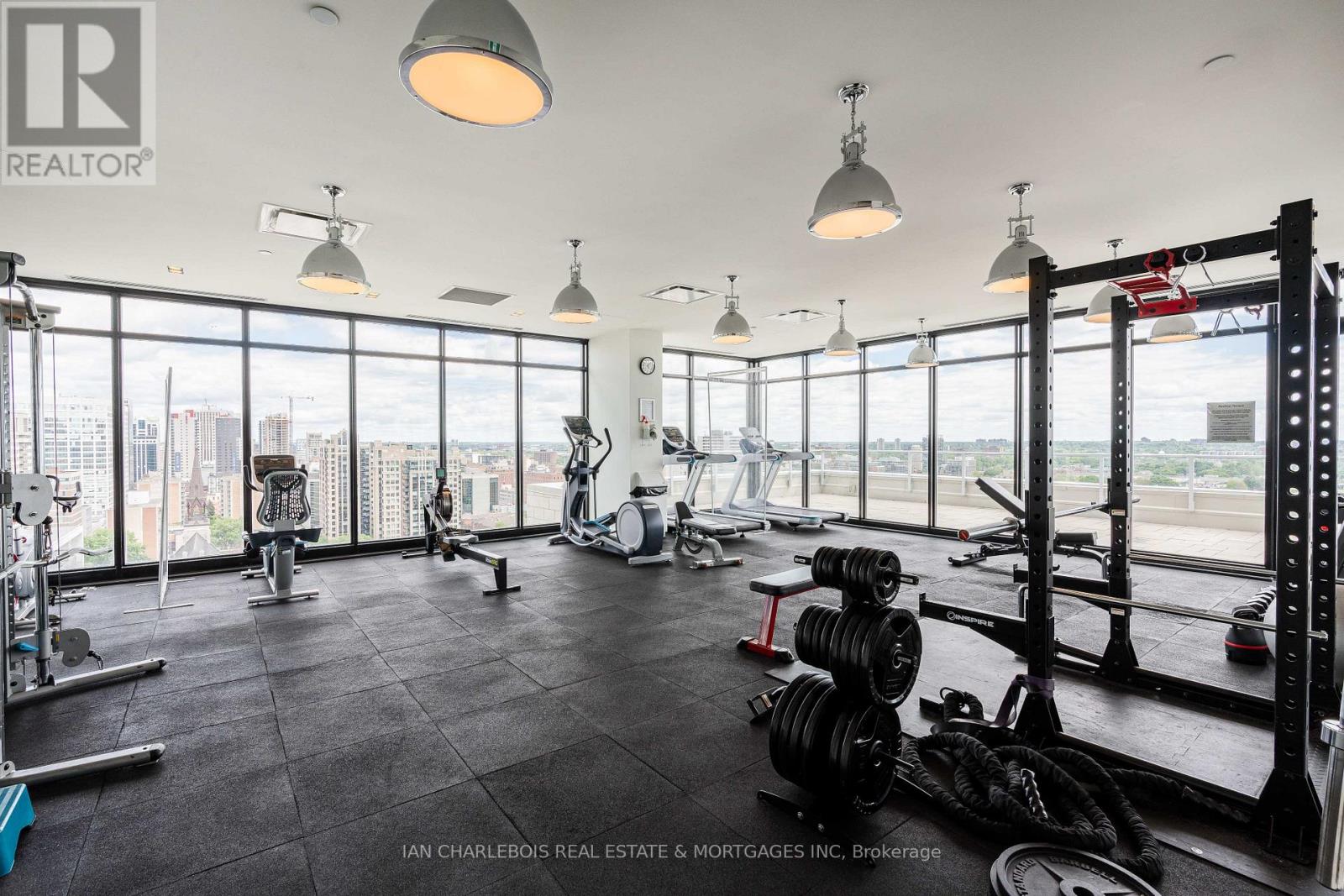 1701 - 255 Bay Street