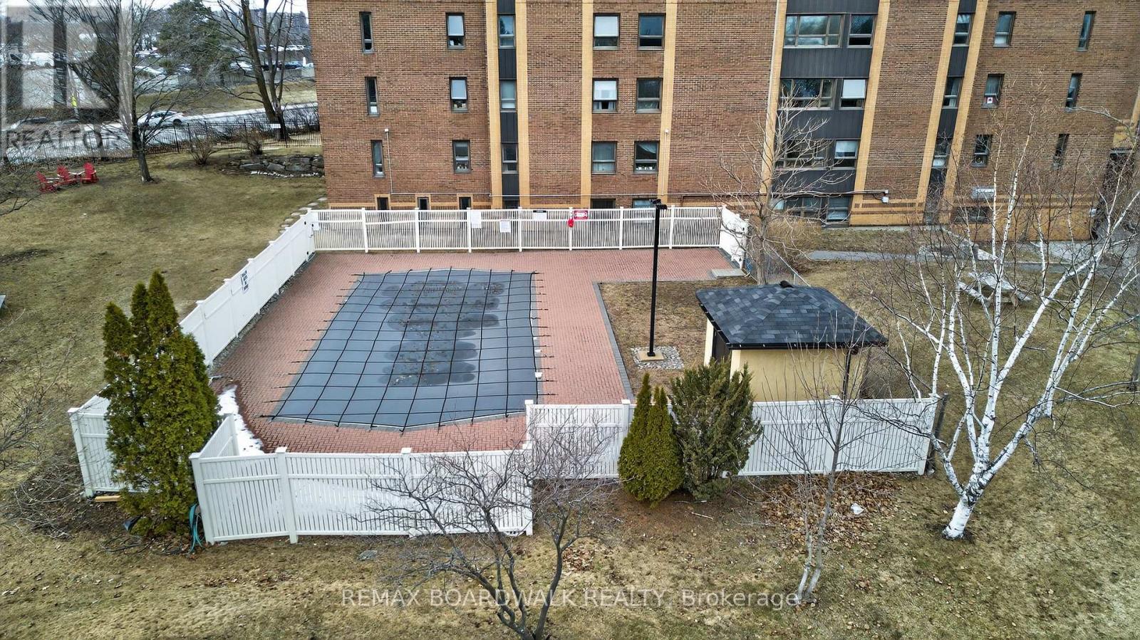 407 - 1356 Meadowlands Drive E