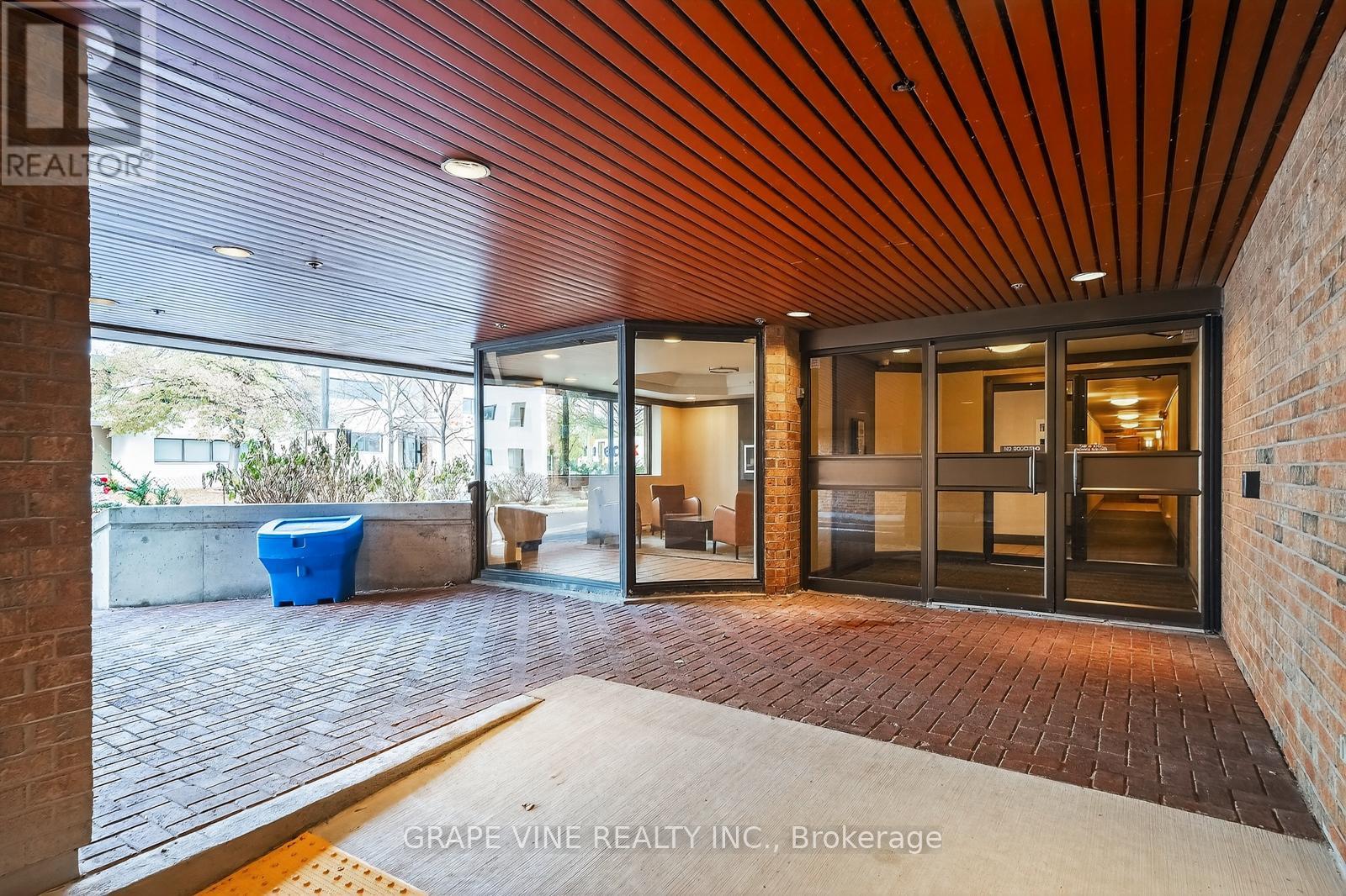 102 - 50 Burnside Avenue