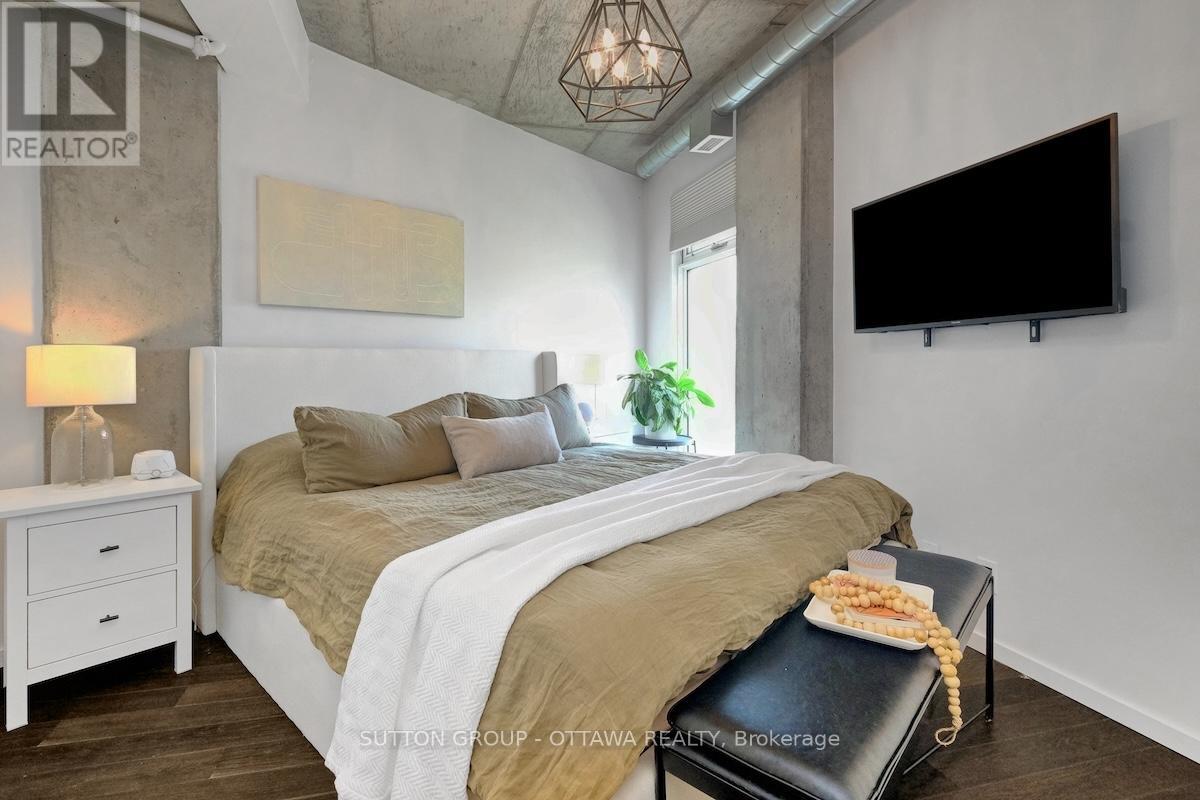 308 - 1000 Wellington Street W