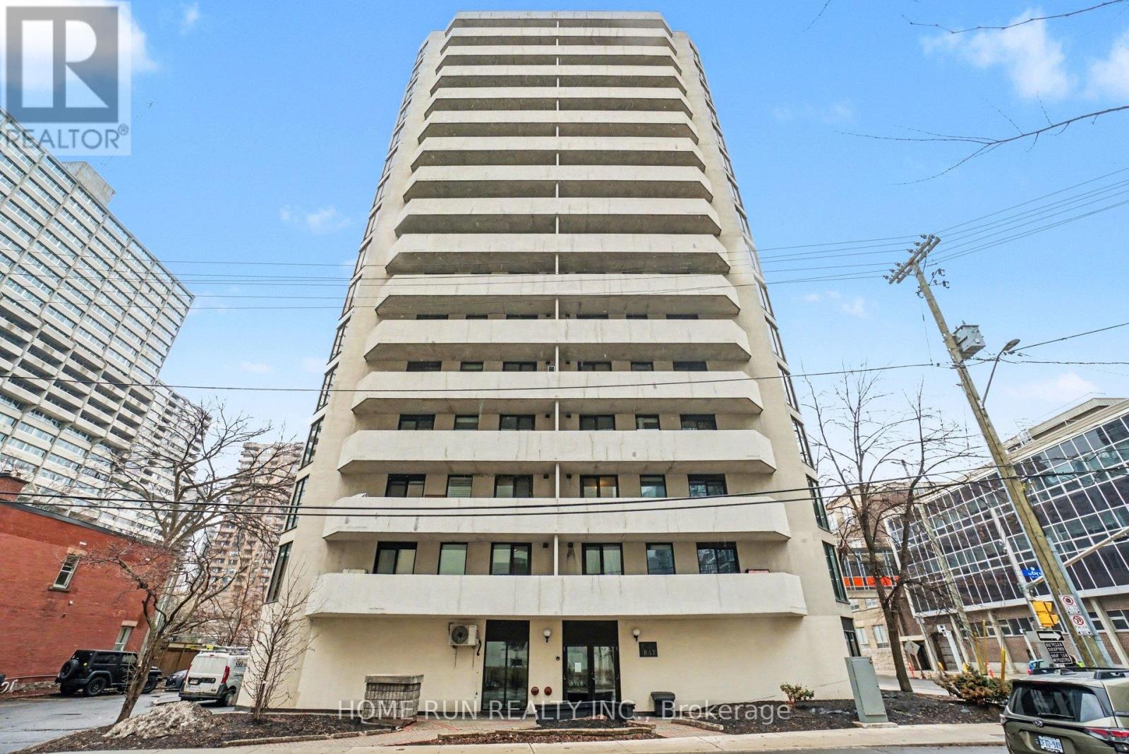 1103 - 200 Bay Street