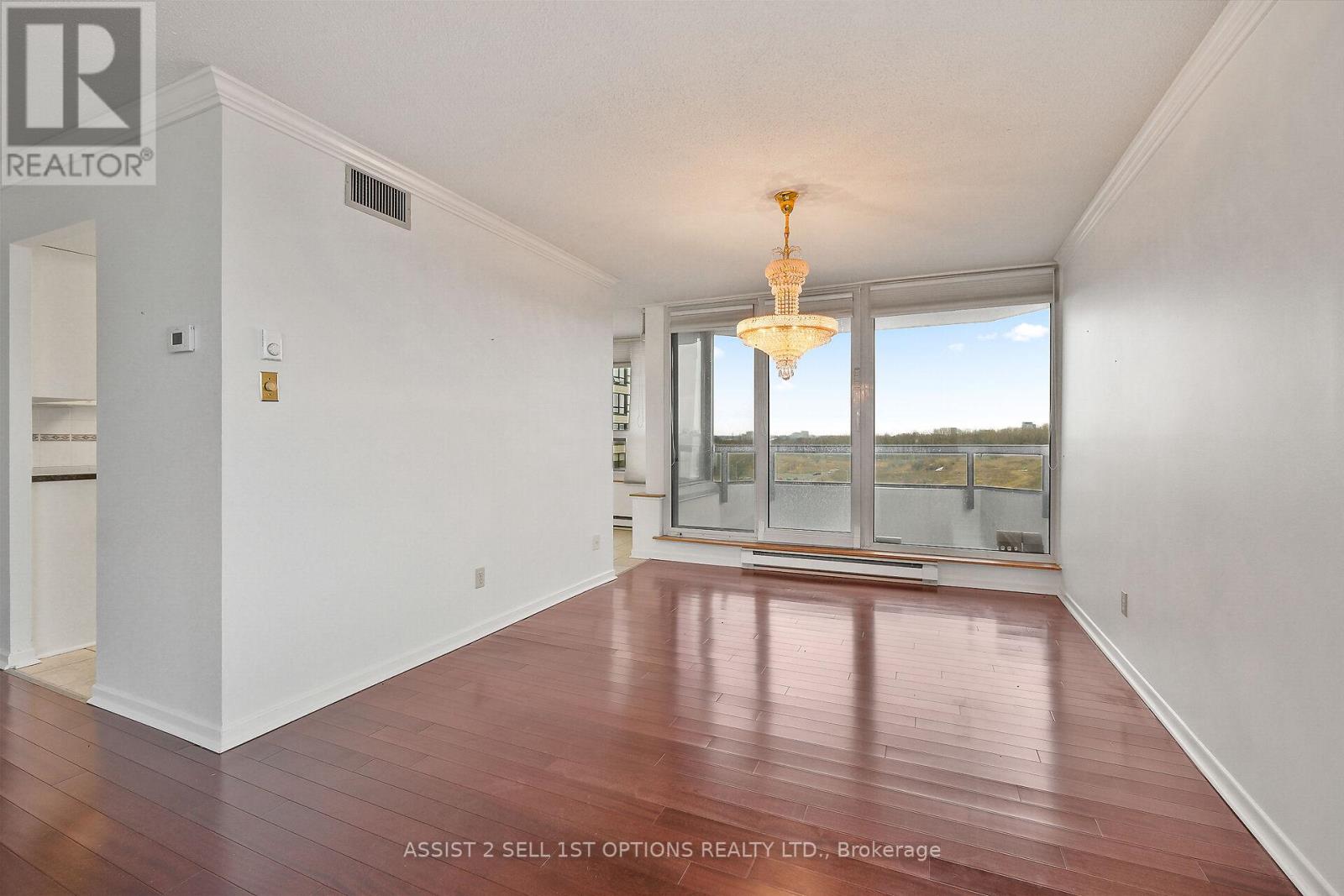 807 - 1500 Riverside Drive