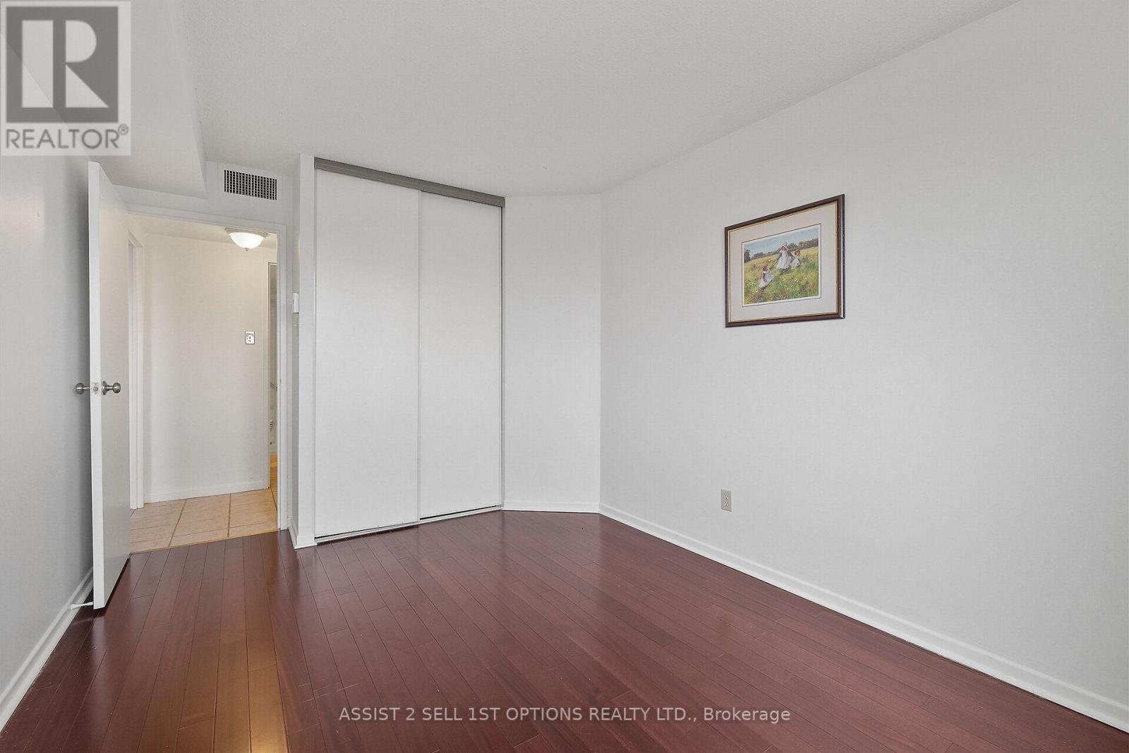 807 - 1500 Riverside Drive