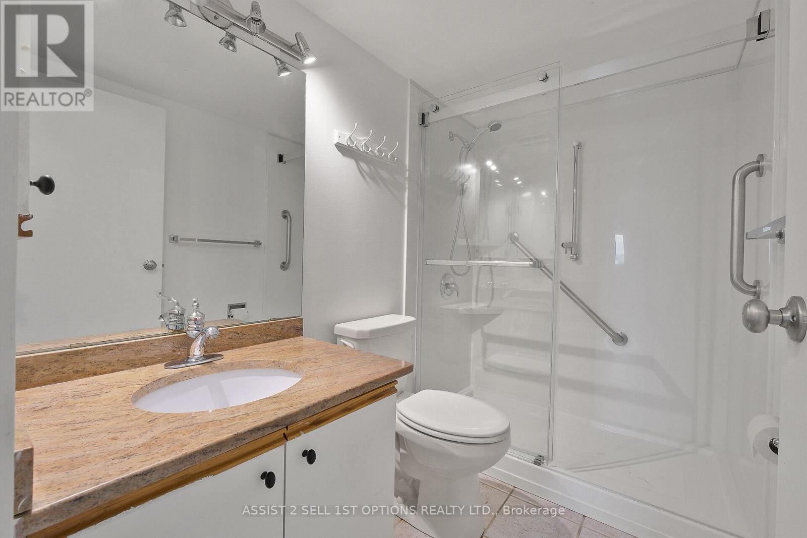 807 - 1500 Riverside Drive