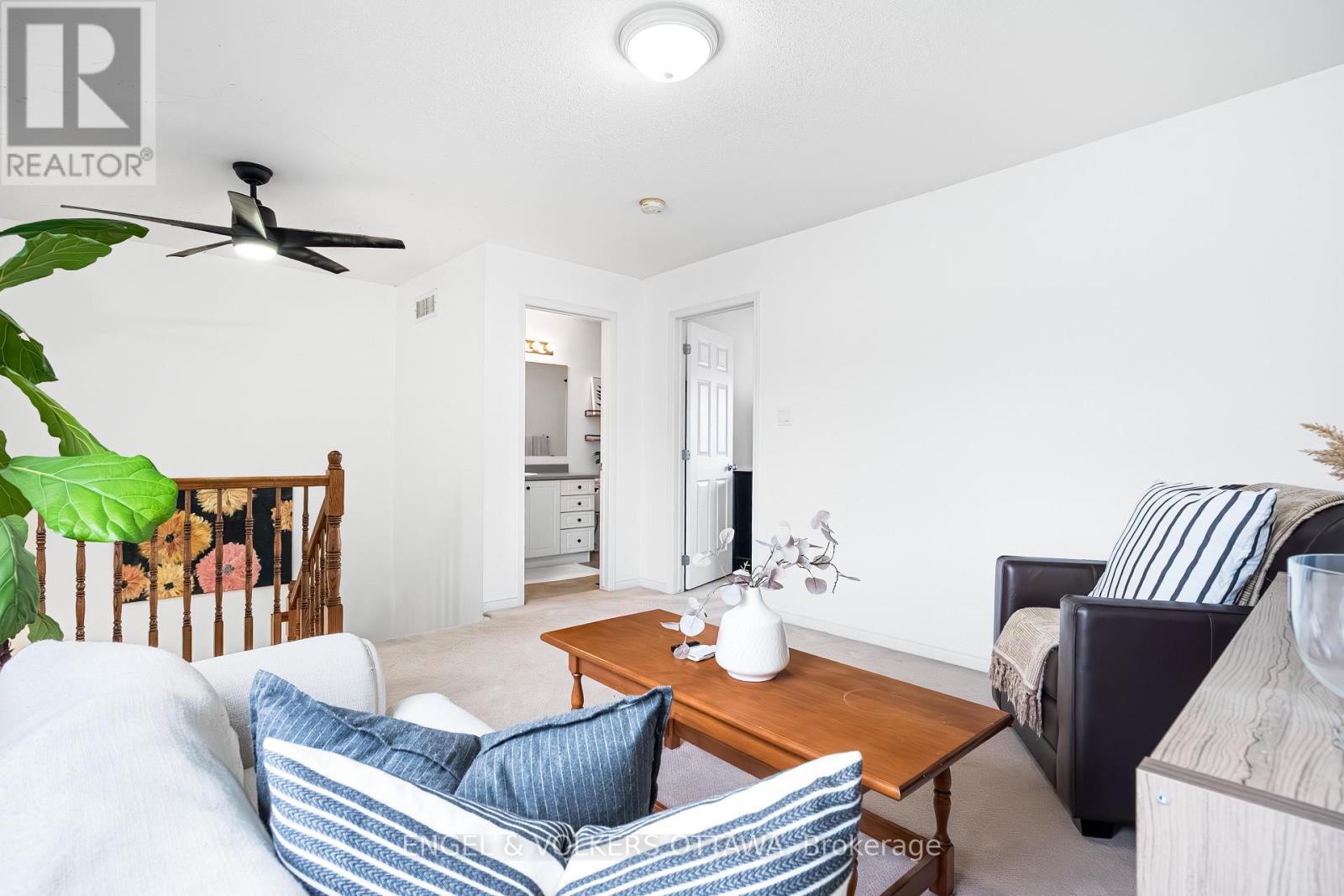 293 Silbrass Private