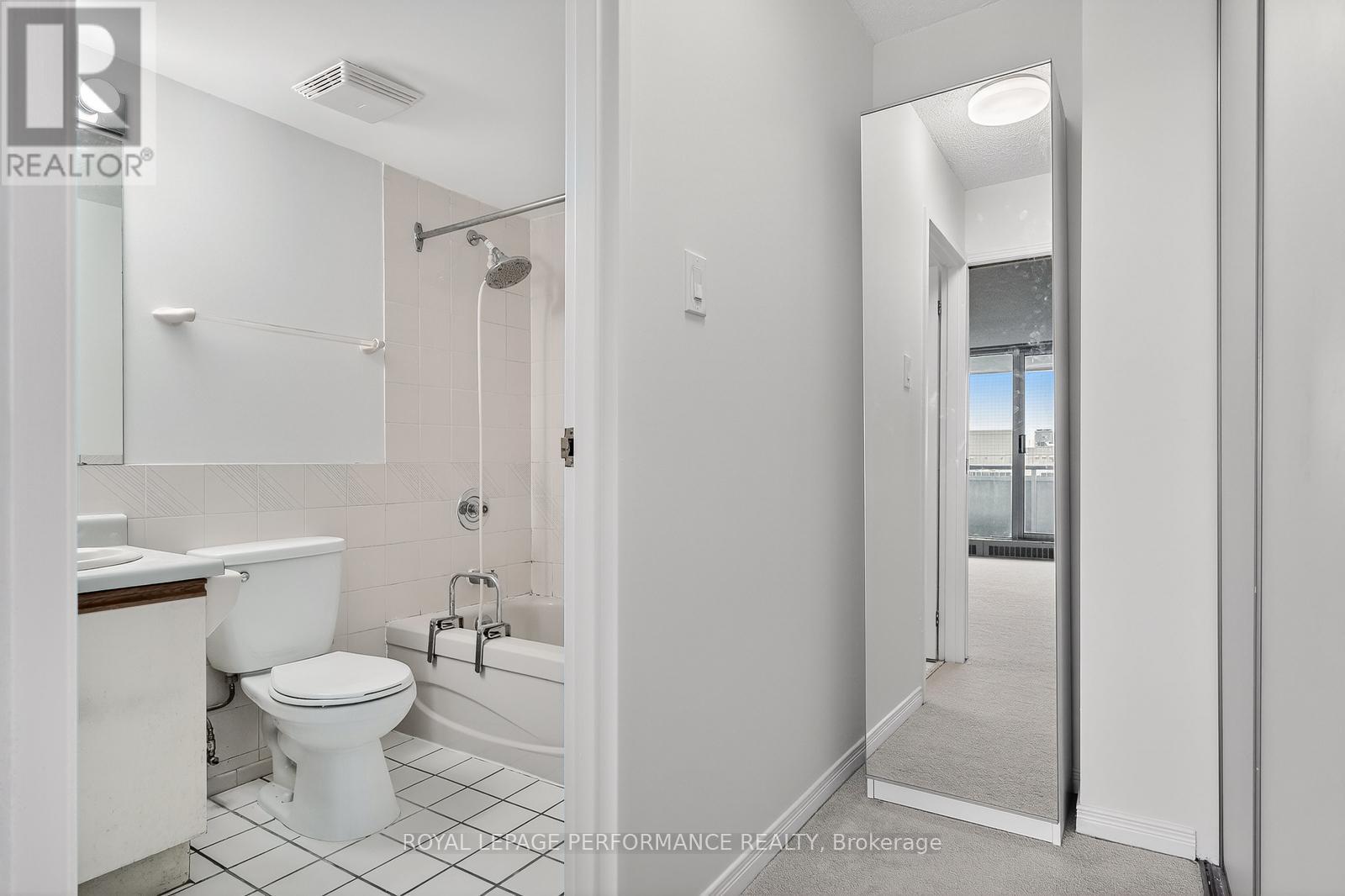 1603 - 160 George Street