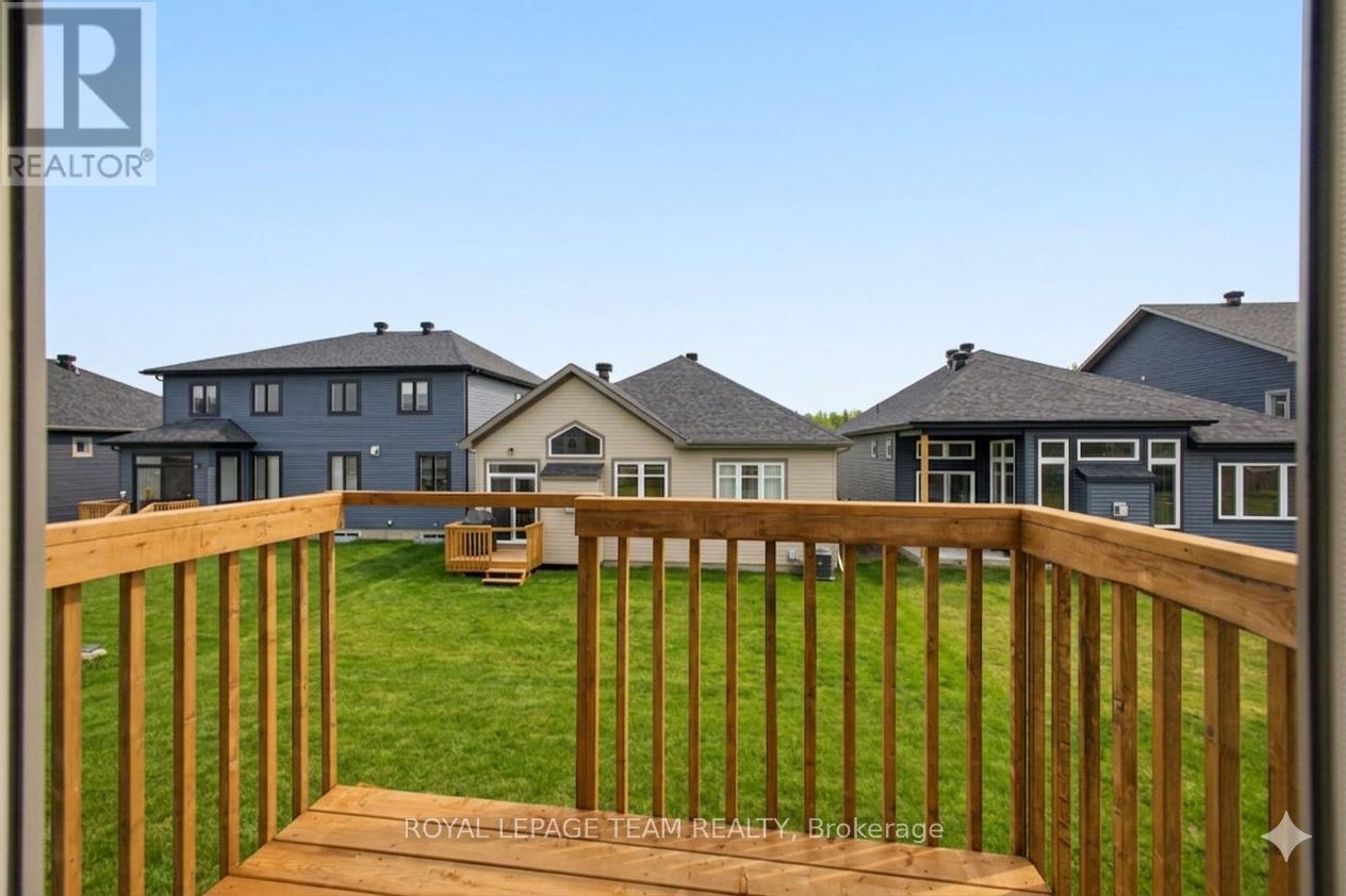 537 Swinley Crescent