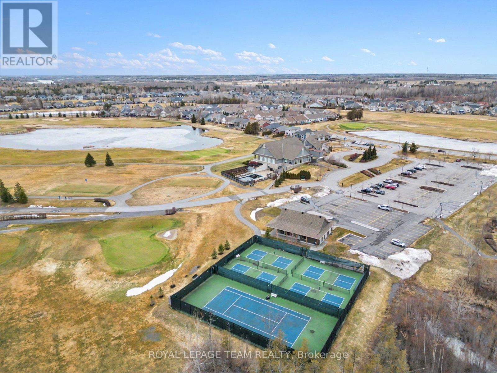 537 Swinley Crescent