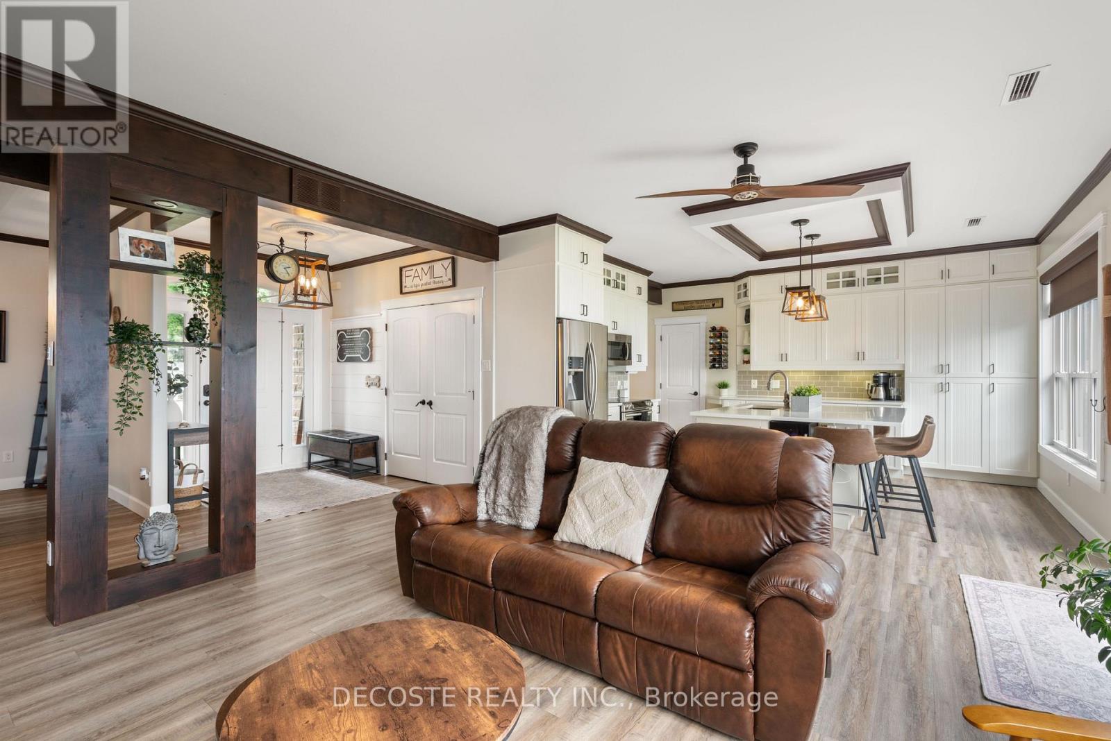 21190 Bayview Avenue