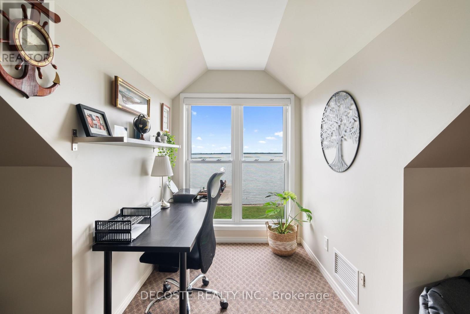 21190 Bayview Avenue