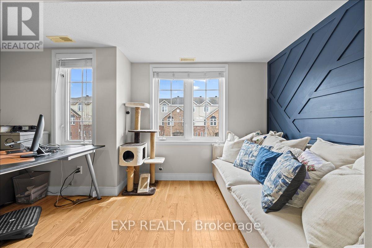 57 Steele Park Private