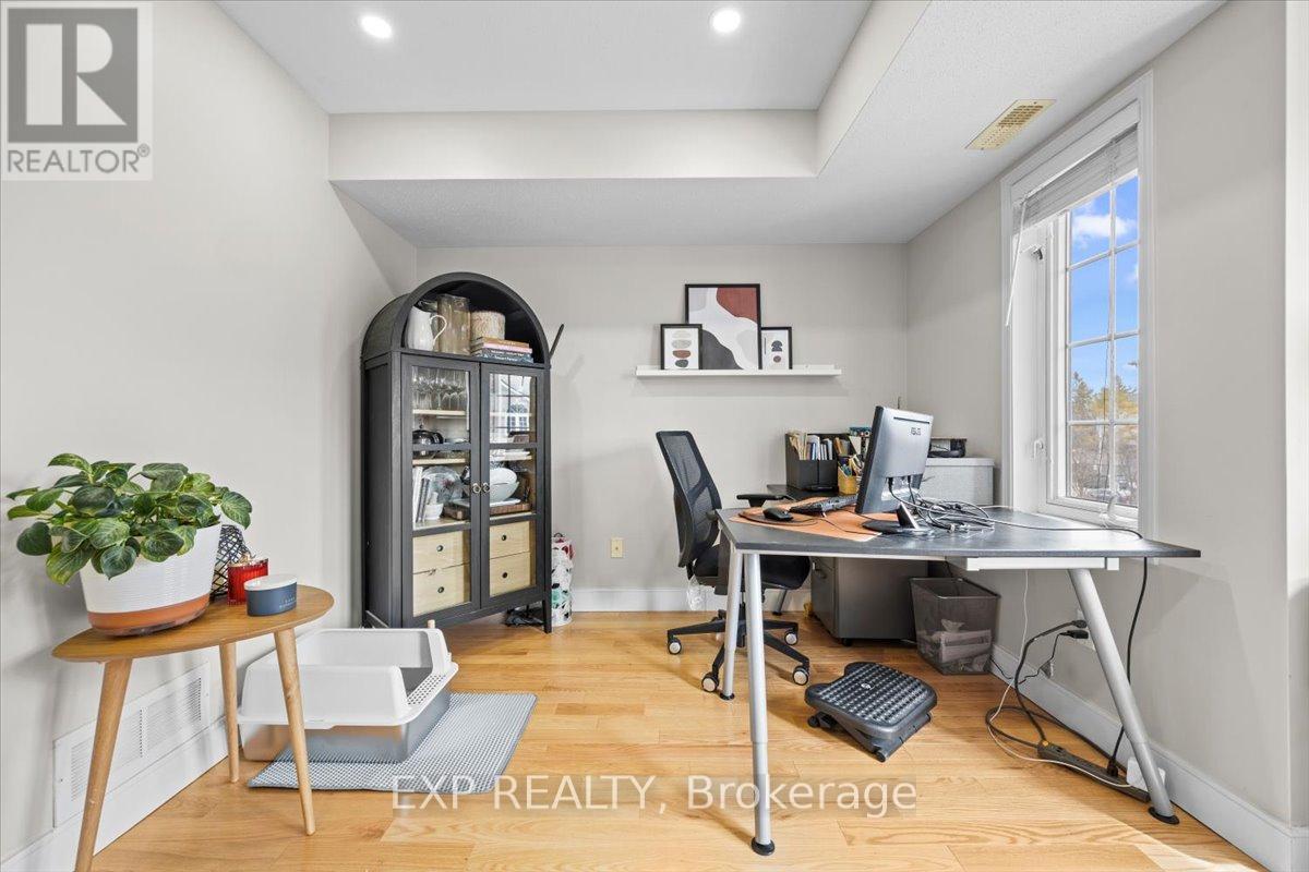 57 Steele Park Private