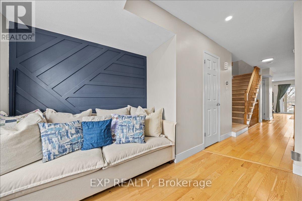 57 Steele Park Private