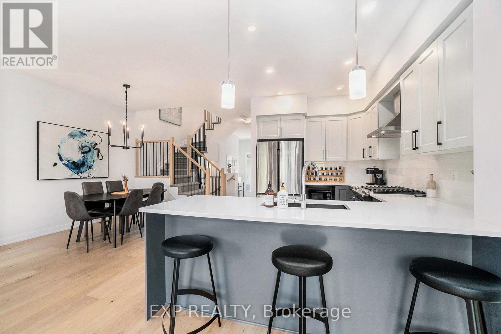 147 Wabikon Crescent